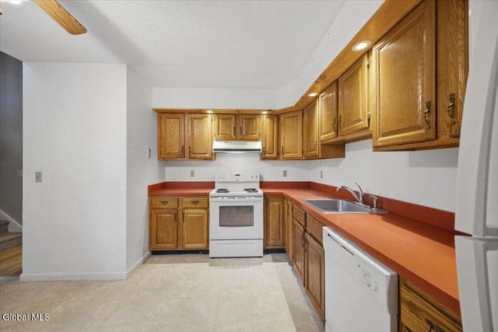 35 Walker Lane, Queensbury, NY, photo 4