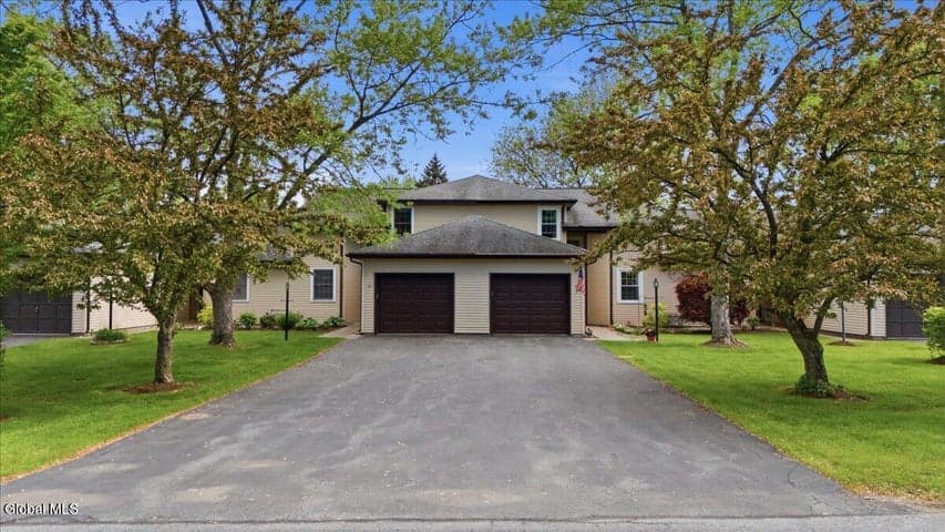 35 Walker Lane, Queensbury, NY, photo 3