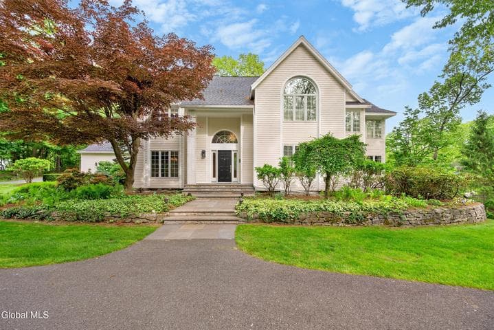 36A Hills Road, Loudonville, NY, photo 1