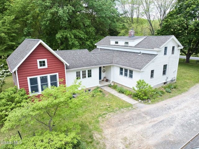 1712 Crescent Road, Clifton Park, NY, photo 2