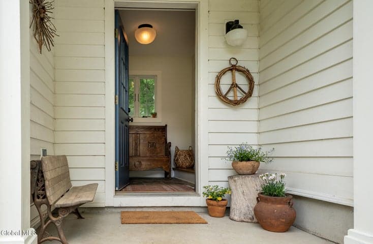 1712 Crescent Road, Clifton Park, NY, photo 3