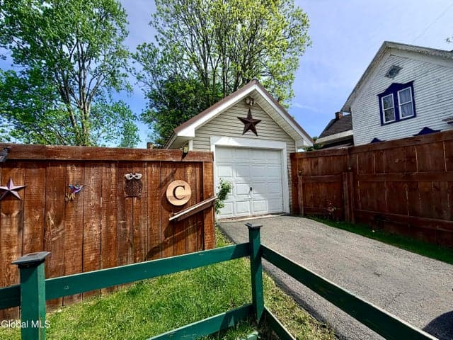 11 Court Street, Johnstown, NY, photo 5
