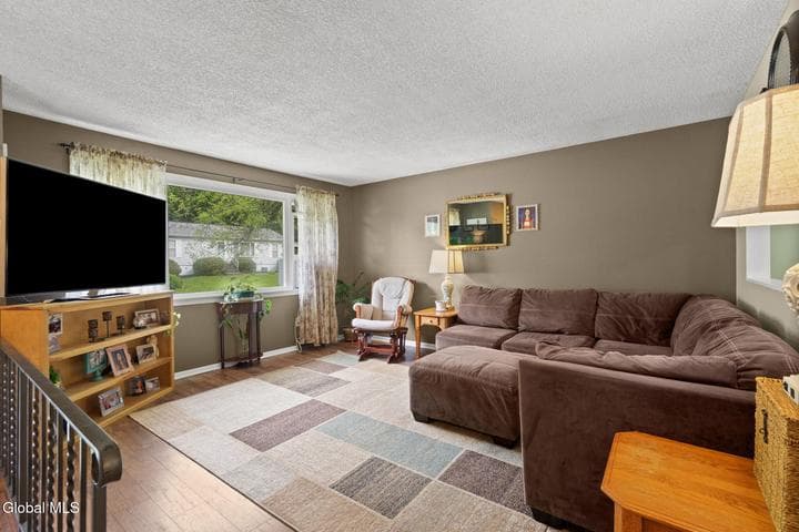 54 Kuhl Boulevard, North Greenbush, NY, photo 3