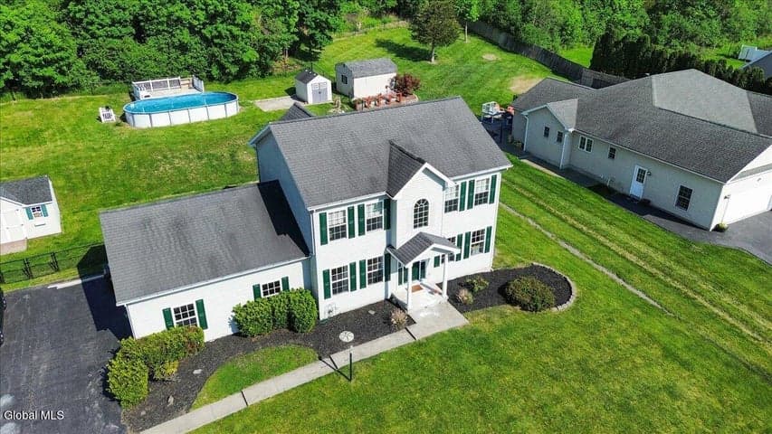 20 Laura Lane, Ravena, NY, photo 2