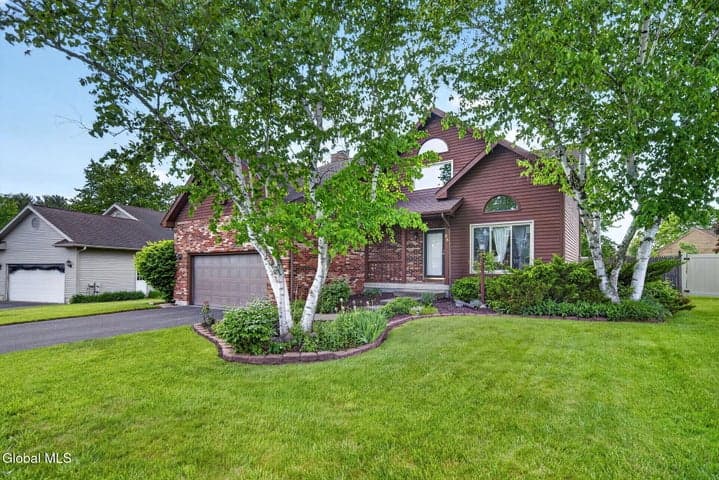 23 Rolling Hills Road, Colonie, NY, photo 3