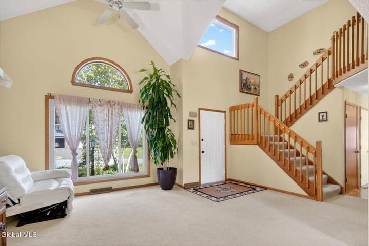 23 Rolling Hills Road, Colonie, NY, photo 4