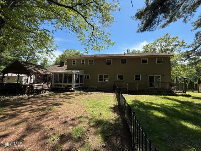 4 Pine Knoll Drive, Saratoga Springs, NY, photo 3