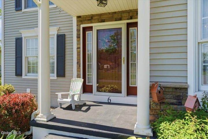 6 Wildwood Lane, Bethlehem, NY, photo 2