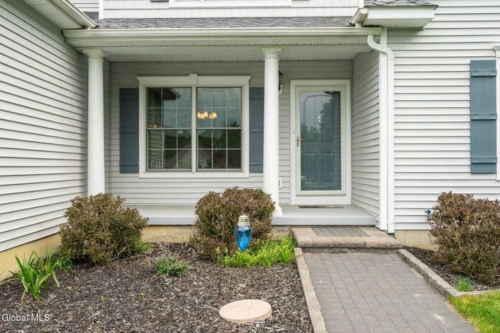 6 Sierra Court, Niskayuna, NY, photo 3