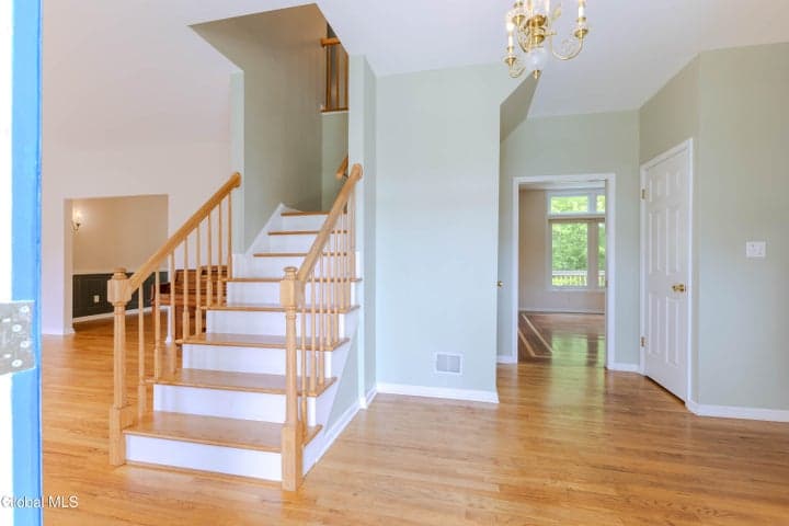 826 Creek Court, Guilderland, NY, photo 5