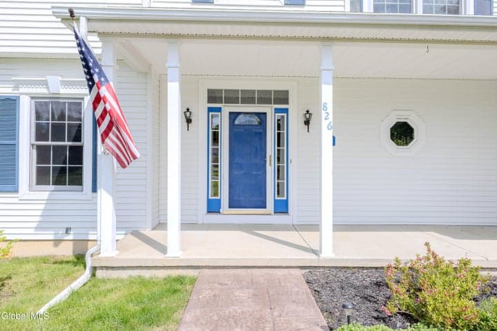 826 Creek Court, Guilderland, NY, photo 4