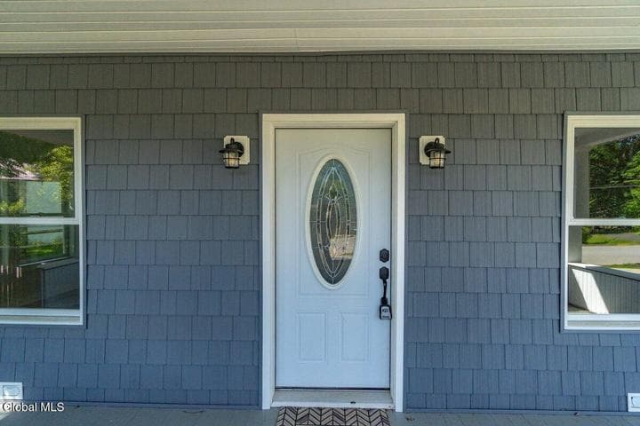 75 McGillis Avenue, Lake George, NY, photo 5