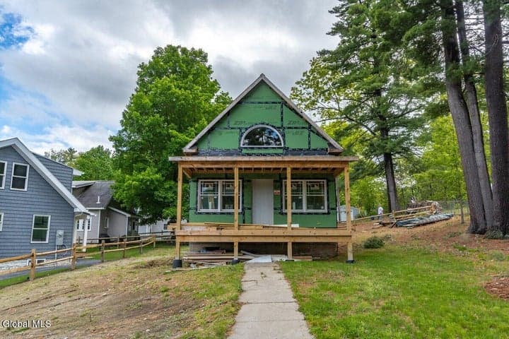 81 McGillis Avenue, Lake George, NY, photo 1