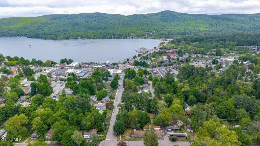 81 McGillis Avenue, Lake George, NY, photo 4