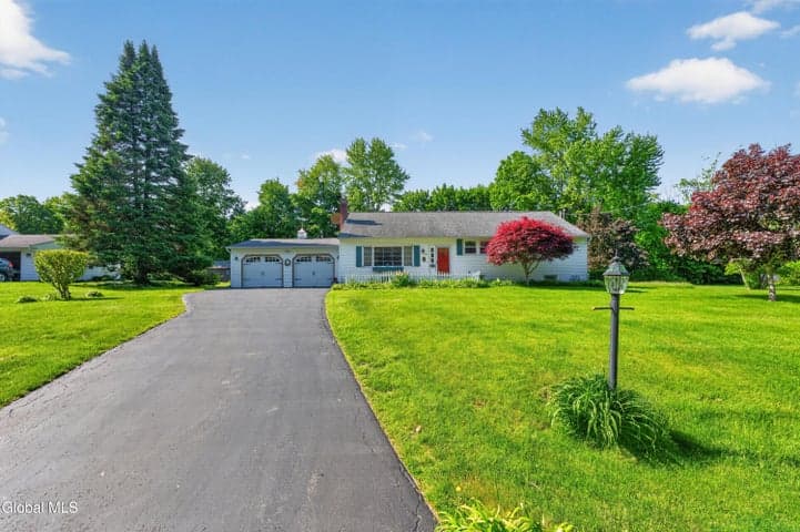 27 Forest Road, Ballston, NY, photo 1