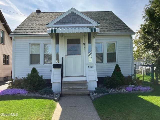 3025 Cox Avenue, Rotterdam, NY