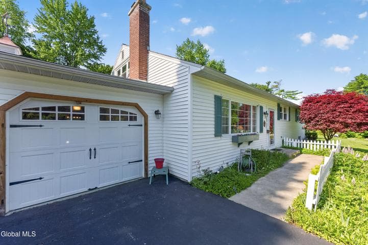 27 Forest Road, Ballston, NY, photo 5