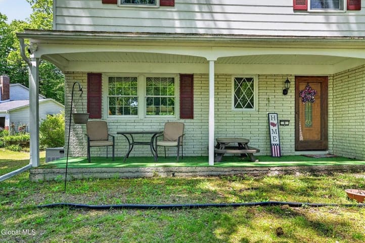 9 Hearthside Drive, Clifton Park, NY, photo 3