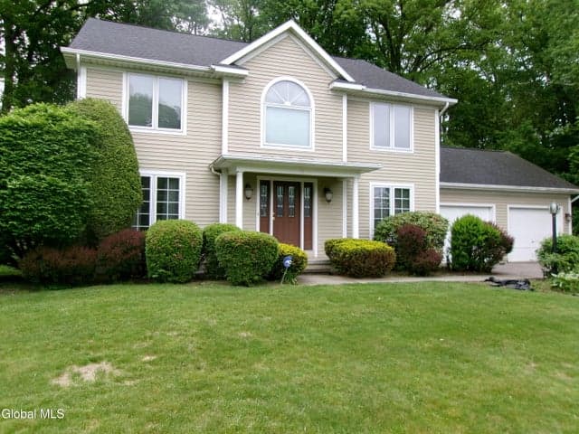 15 Pinecrest Drive, Niskayuna, NY, photo 3