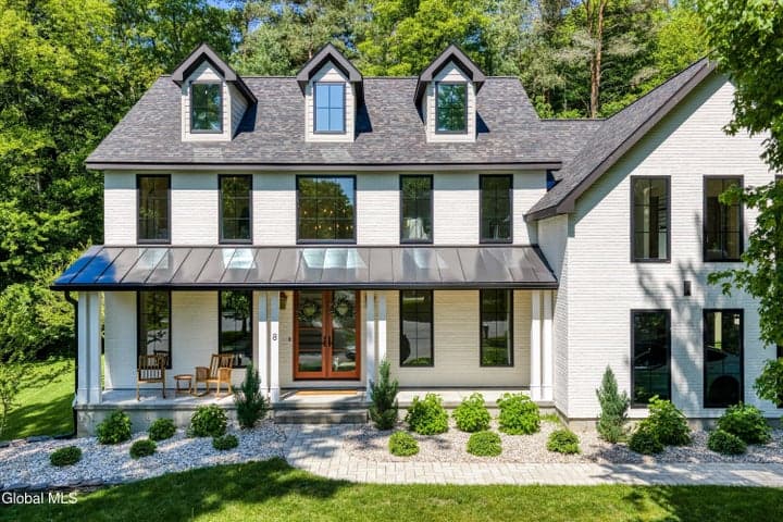 8 Emmons Drive, Clifton Park, NY, photo 2