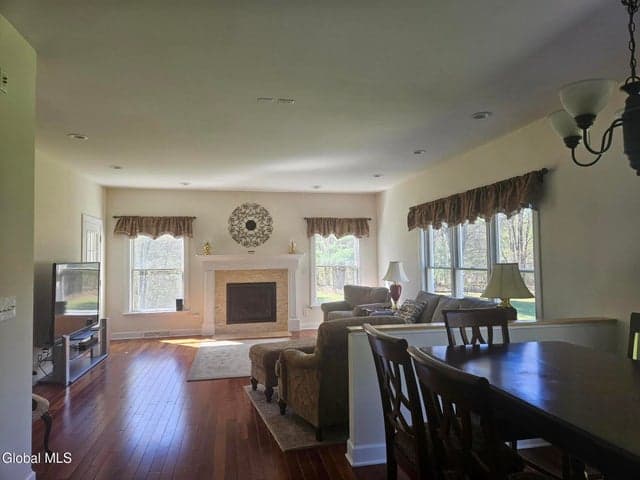 33 Fruitwood Drive, Ballston, NY, photo 2
