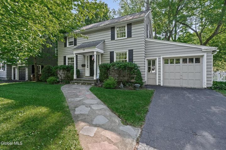 58 Delmar Place, Bethlehem, NY, photo 2