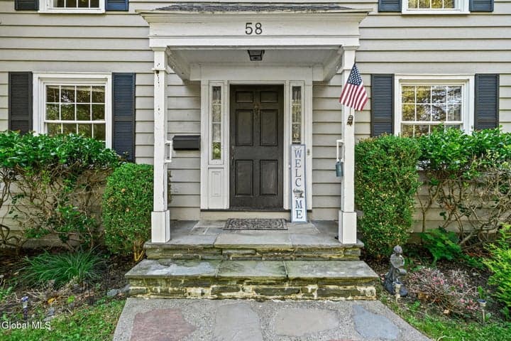 58 Delmar Place, Bethlehem, NY, photo 4