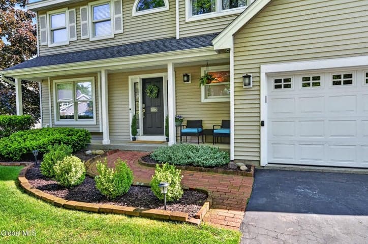 504 Nathaniel Drive, Guilderland, NY, photo 2