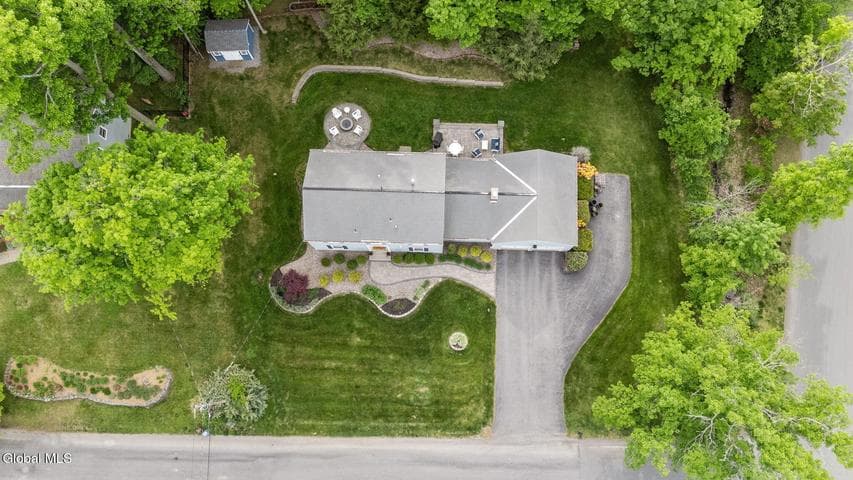 2109 Orchard Park Drive, Niskayuna, NY, photo 3