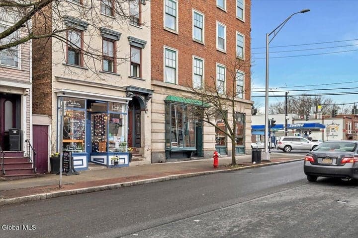 418 Madison Avenue, Albany, NY, photo 3
