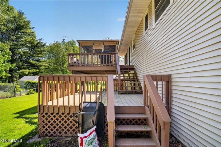 12 Cherry Lane, Clifton Park, NY, photo 5