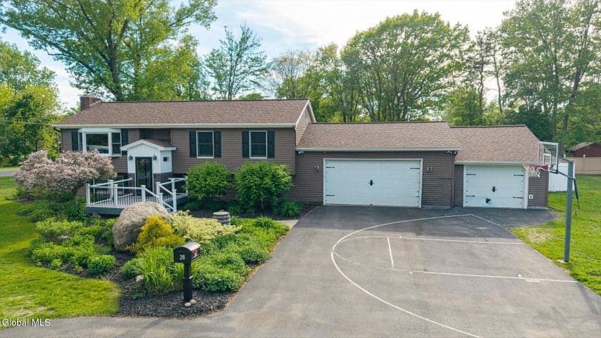 26 Feeder Dam Road, South Glens Falls, NY, photo 3