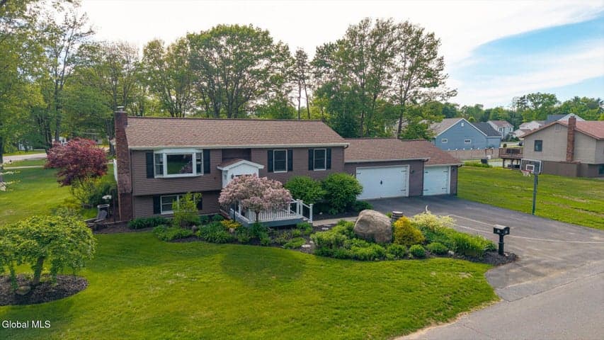 26 Feeder Dam Road, South Glens Falls, NY, photo 1