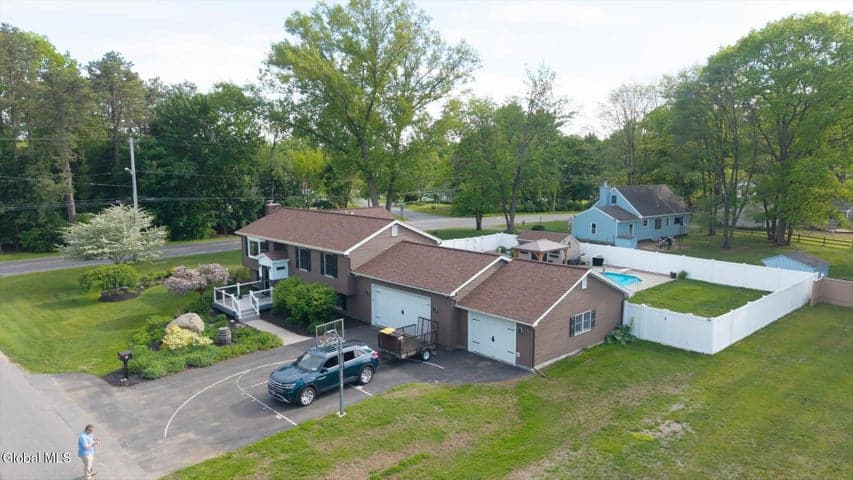 26 Feeder Dam Road, South Glens Falls, NY, photo 4