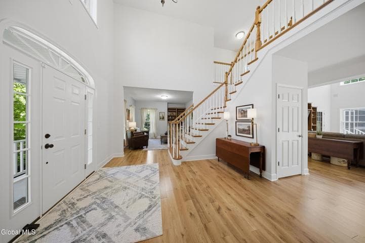 30 Walden Circle, Saratoga Springs, NY, photo 4