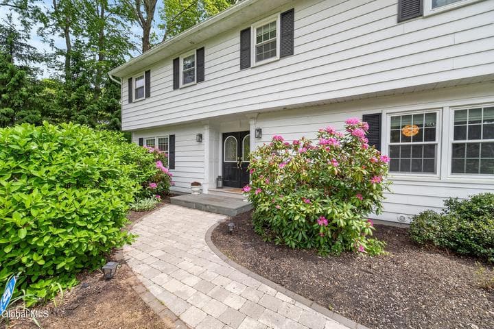 77 Huntersfield Road, Bethlehem, NY, photo 3