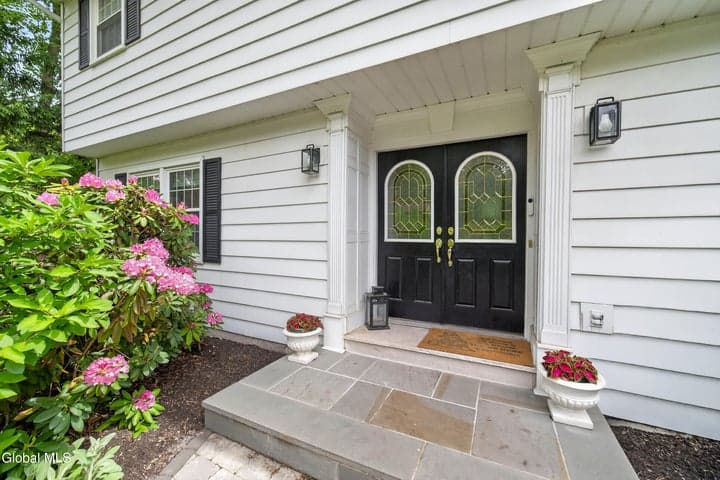 77 Huntersfield Road, Bethlehem, NY, photo 4