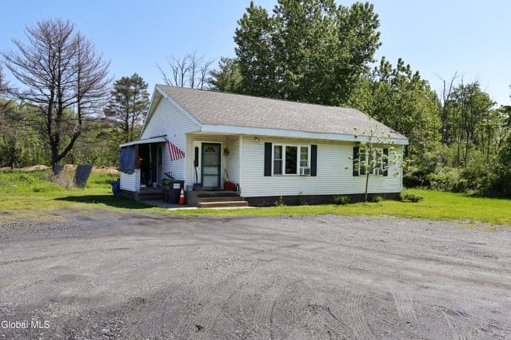 4 Connolly Road, Ballston, NY, photo 1