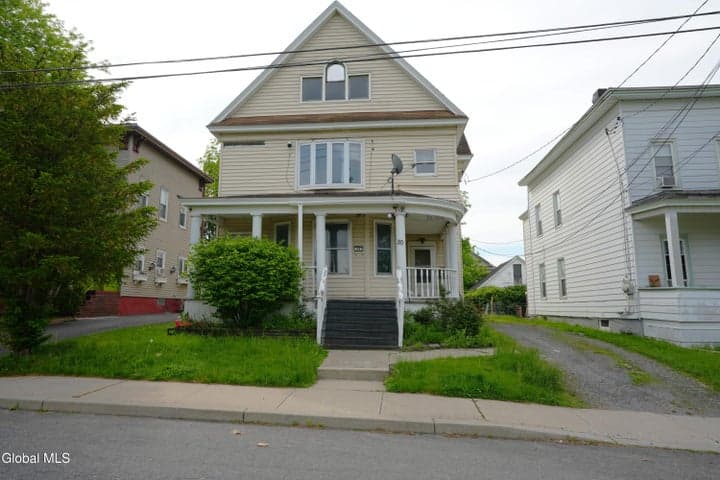 20 Cornell Street, Amsterdam, NY, photo 1
