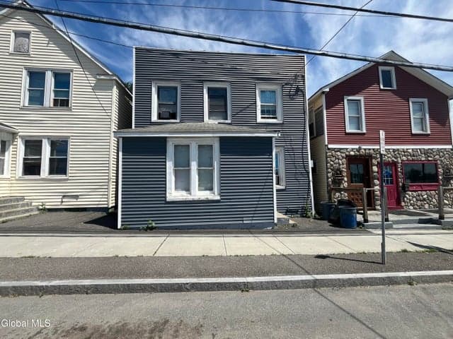 704 East Street, Rensselaer, NY, photo 1