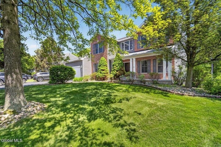 52 Chesterwood Drive, Bethlehem, NY, photo 2