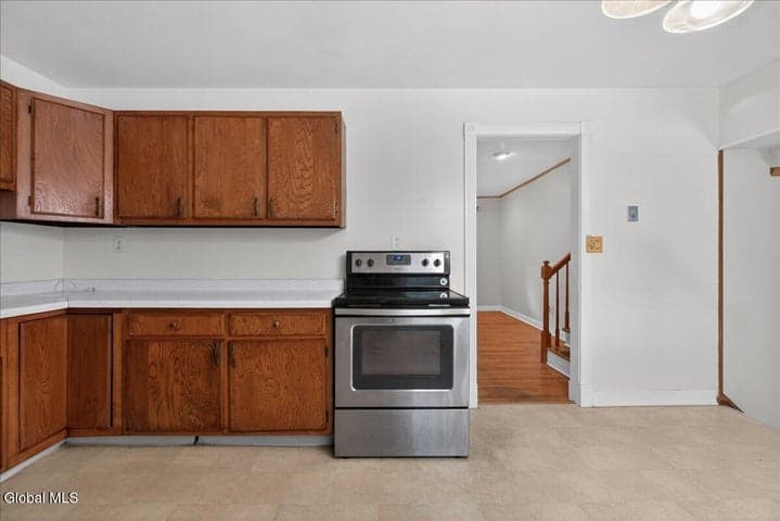 114 Hathorn Boulevard, Saratoga Springs, Outside, NY, photo 5
