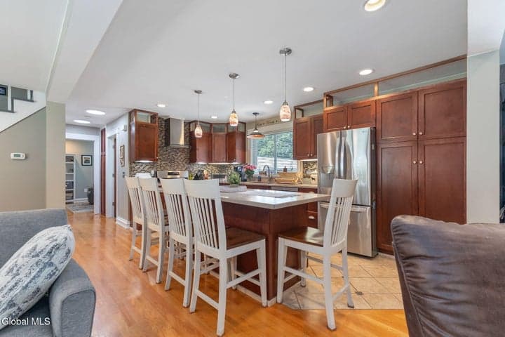 15 Brunswick Park Drive, Brunswick, NY, photo 4