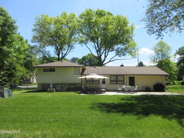 14 Rosemere Road, Ballston, NY, photo 2