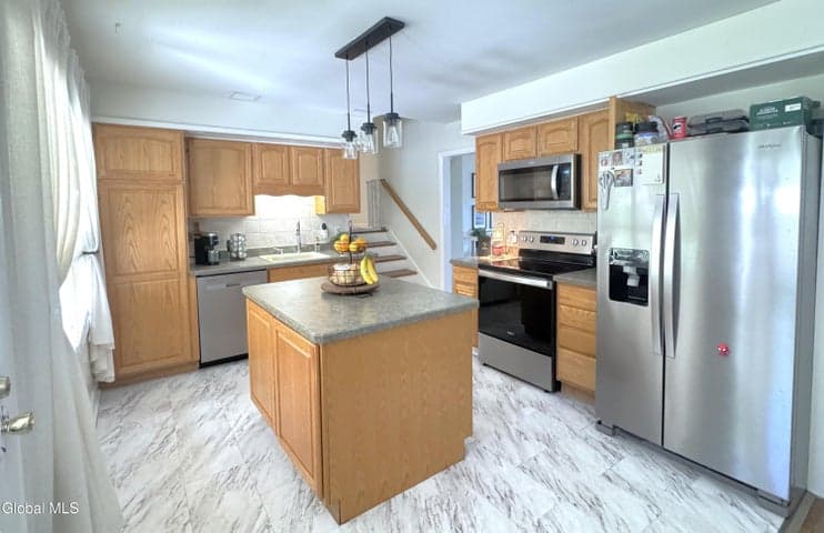 14 Rosemere Road, Ballston, NY, photo 5