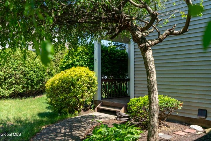 83 Pepper Lane, Saratoga Springs, NY, photo 3