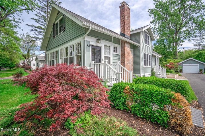 15 Burhans Place, Bethlehem, NY, photo 3