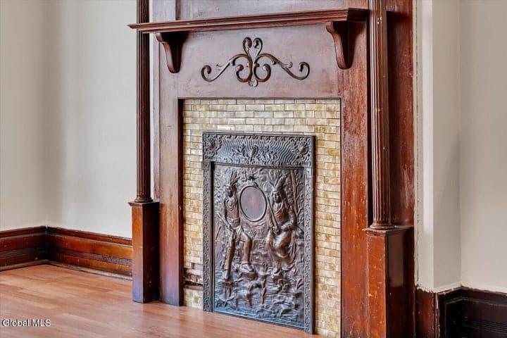 1040 5th Avenue, Troy, NY, photo 3