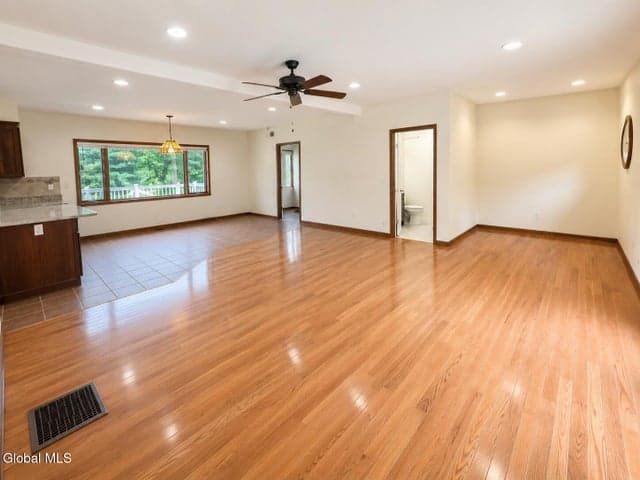 186 Van Rensselaer Boulevard, Menands, NY, photo 4