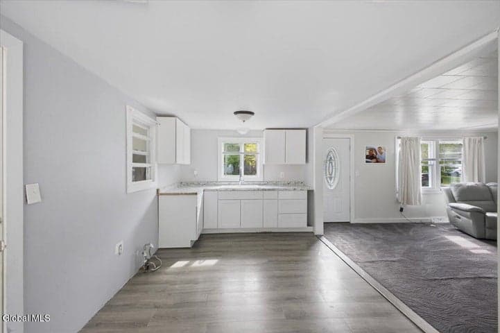 14 Mountain View Drive, South Glens Falls, NY, photo 4